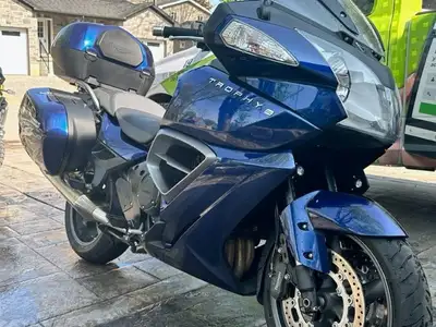 Freshly Serviced at the Dealer!! This bike has gone through a top to bottom service, has a new batte...