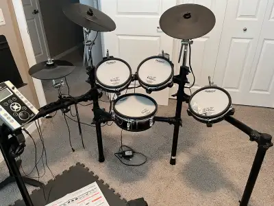 Roland TD9 V Drums, View more