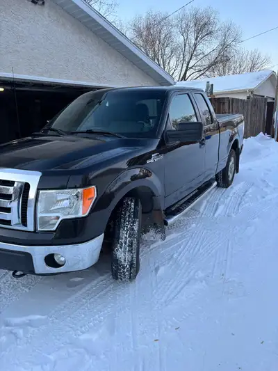 Check out this rugged 2012 Ford F150, a reliable pickup truck ready to tackle any job! This truck ha...