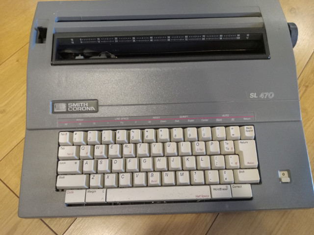 SMITH CORONA  SL470  ELECTRIC TYPEWRITER in Other in North Bay