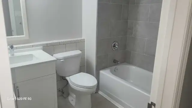 2 Bedroom Condo, Ground Floor, patio & walkout. Avail. Aug 1st. in Long Term Rentals in Barrie - Image 11