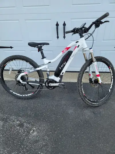 Velo AssistElec montagne/tout terrain 2018 Haibike Eduro 2.0, View more