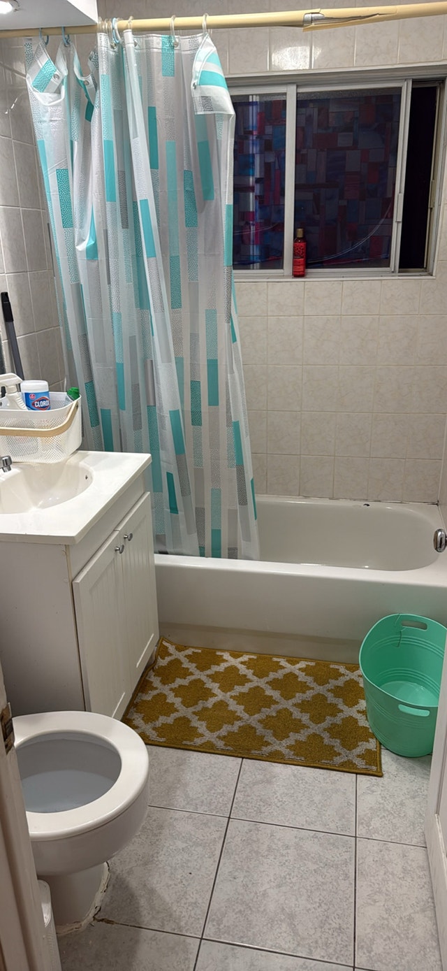 furnished room — photo 2