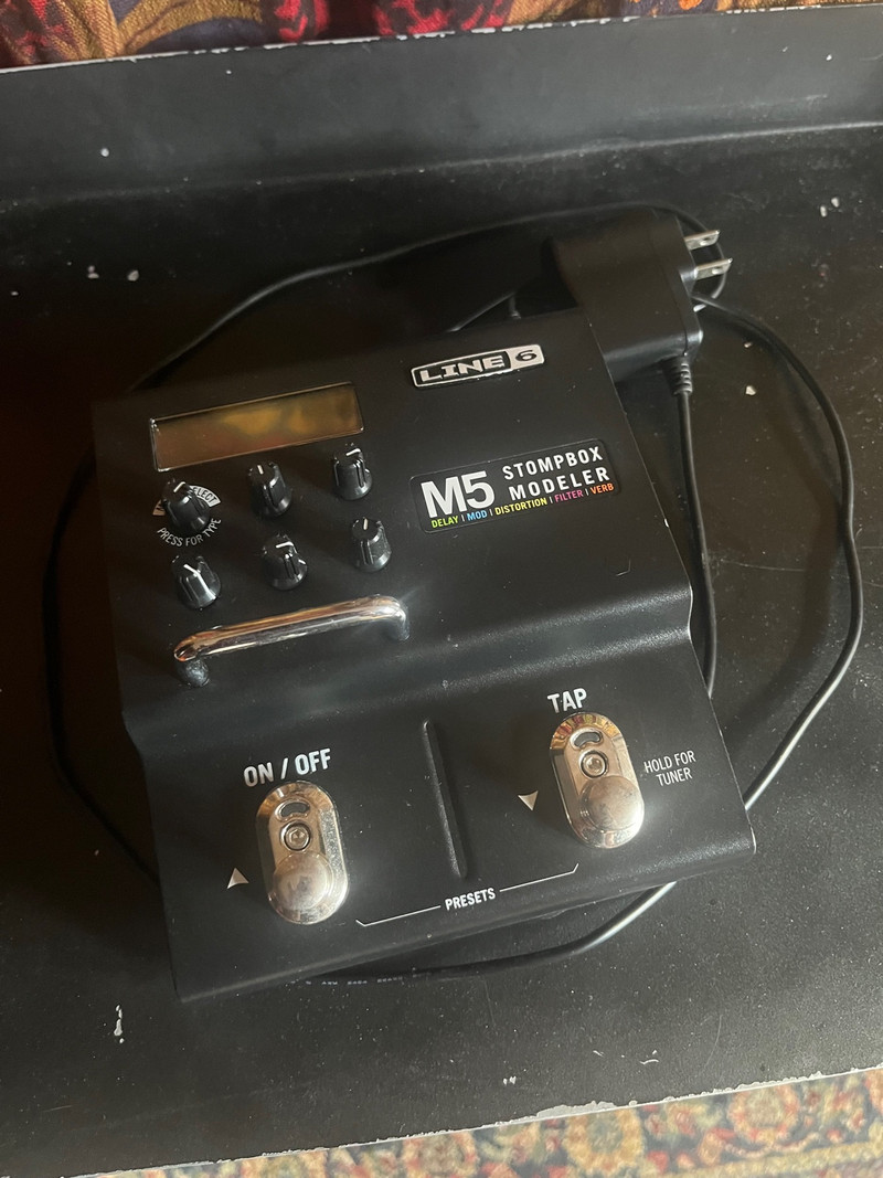 Line 6 m5 multi effects Amps & Pedals Ottawa Kijiji