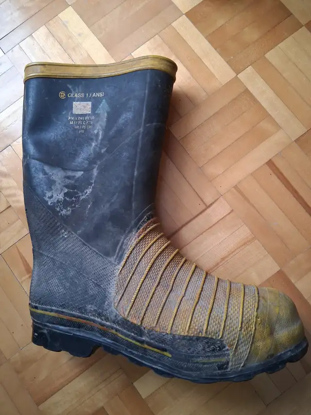 Bottes de travail sécuritaires  pour homme in Men's Shoes in City of Montréal - Image 4