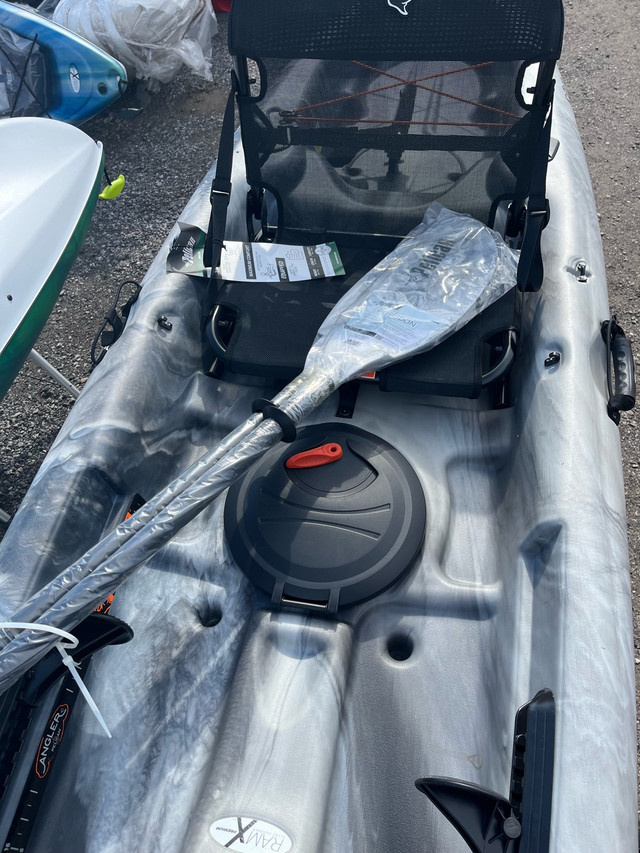 Pelican Strike 120X Fishing Kayak with Paddle-Near Port Perry! in Water Sports in Kawartha Lakes