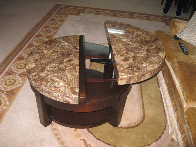 Unique Coffee Table in Coffee Tables in St. Catharines - Image 4