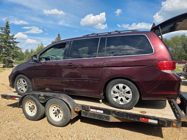 Honda Odyssey Toyota sienna For Parts in Cars & Trucks in Grande Prairie