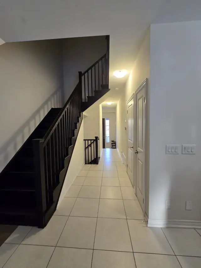 Room for rent in Room Rentals & Roommates in Kitchener / Waterloo - Image 6