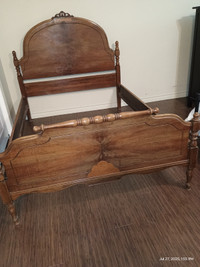 Antique Bedroom Set – Bed, Vanity & Bureau – Vintage Elegance