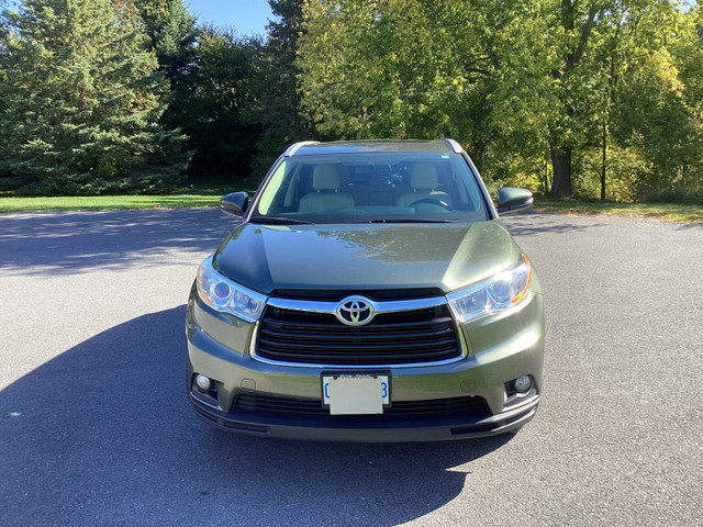 2014 Toyota Highlander XLE in Cars & Trucks in Ottawa - Image 2