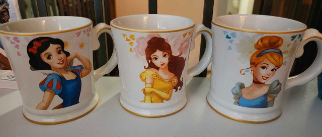 Tasses princesses Disney princess mugs 25$ ch ea. Except duo dans Vaisselle et articles de cuisine  à Ville de Montréal - Image 4