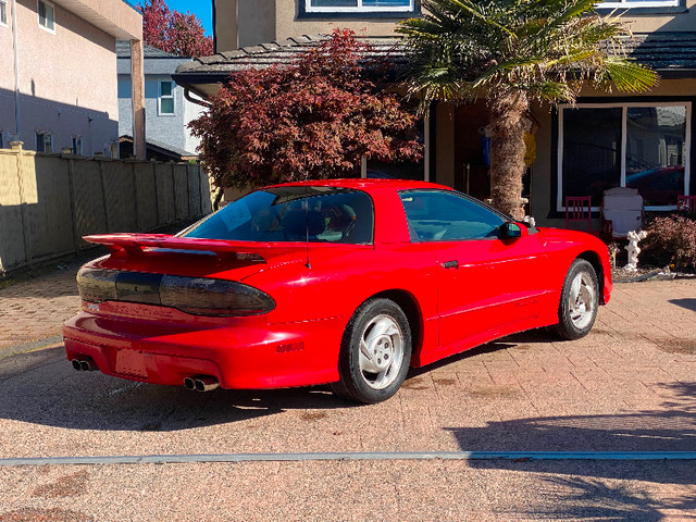 1993 Pontiac Firebird in Cars & Trucks in Delta/Surrey/Langley - Image 3