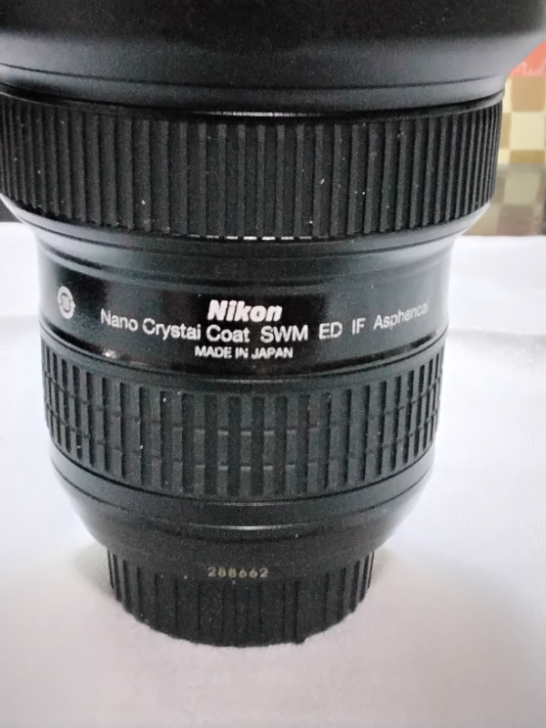 Nikon 14-24mm 1:2.8G ED wide angle lens full frame in Cameras & Camcorders in Edmonton - Image 2