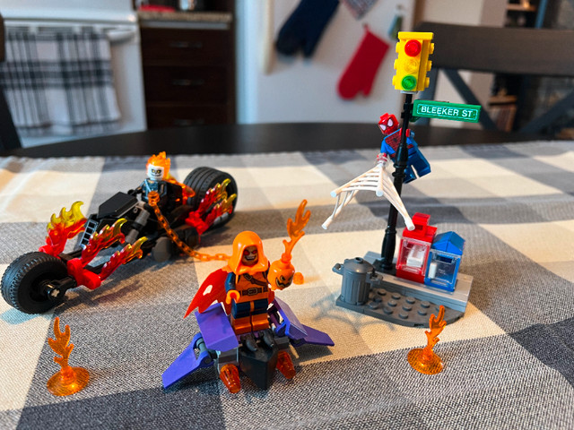 Lego - Spider-man Ghost Rider team up - 76058 dans Jouets et jeux  à Ouest de l’Île - Image 4