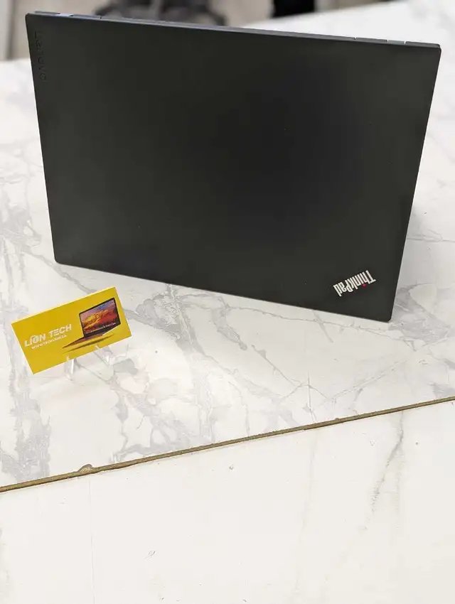 Lenovo X1 Carbon  in Laptops in City of Montréal - Image 4
