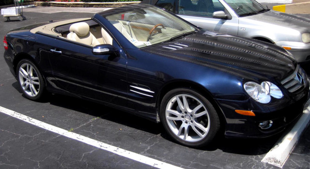 Décapotable Mercedes SL 550 en parfait état  dans Autos et camions  à Ville de Québec - Image 2