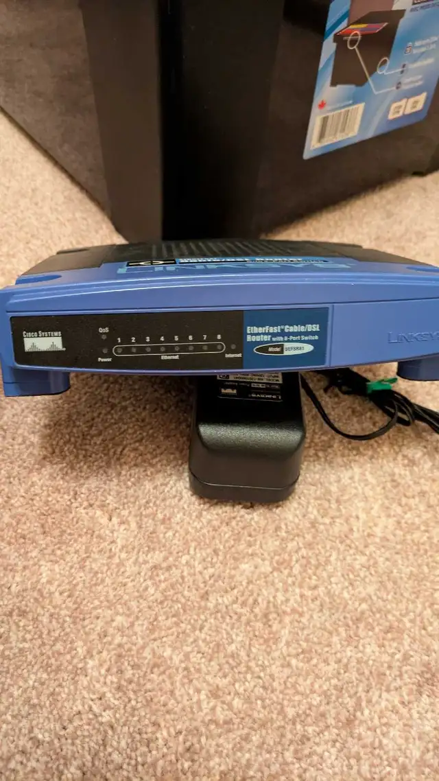 linksys etherfast cable dsl router with 8 port switch in Other in Edmonton - Image 3