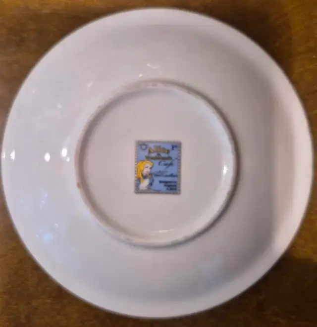 Alice in Wonderland's Cafe Cup by Paul Cardew England 2010 in Kitchen & Dining Wares in Mississauga / Peel Region - Image 6