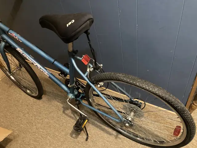 *PRICED TO SELL bike with kickstand!-24”tires supercycle/bicycle in Other in London - Image 3