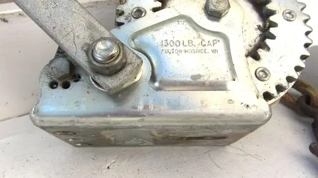 Trailer Winch - 1300 lb in Hand Tools in Kingston - Image 4