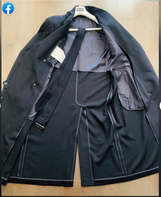 Italian cashmere dark navy long coat in Men's in Oakville / Halton Region