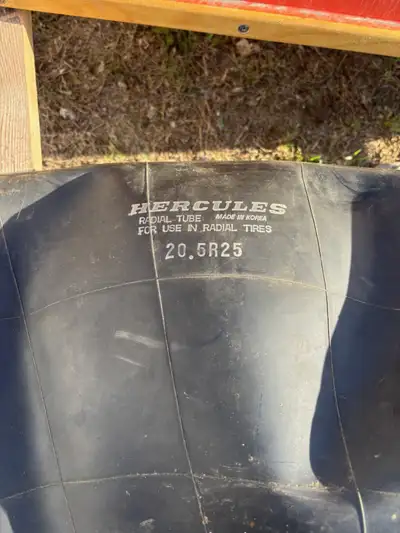 two inner tubes brand new hercules 20.5r25, hercules 13.6/14.9-24 ,$40 each good for beach or tracto...