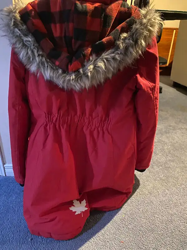 Winter Coat - Girls XL (14-18) in Kids & Youth in Ottawa - Image 3