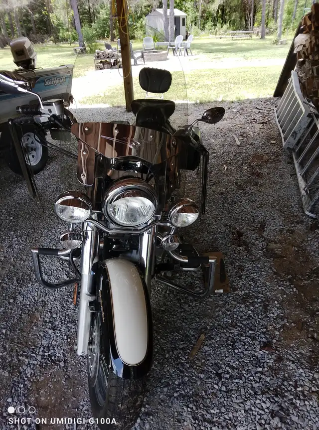 2008 YAMAHA  VSTAR  1100 SIVERADO  Ultimate $6500. in Street, Cruisers & Choppers in Kawartha Lakes - Image 2
