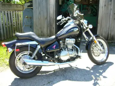 2003 Kawasaki Vulcan 500 as is. Has sat for a few years - needs carbs cleaned. Turns over. Machine h...