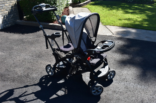 Baby Trend Sit N Stand Convertible Foldable Double Stroller w/ 2 dans Poussettes, porte-bébés et sièges d'auto  à Ouest de l’Île - Image 3