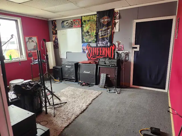 Rehearsal Space Available597784978082375682