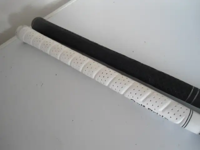 TWO RIGHT HANDED FAIRWAY GOLF CLUBS in Golf in Sudbury - Image 5