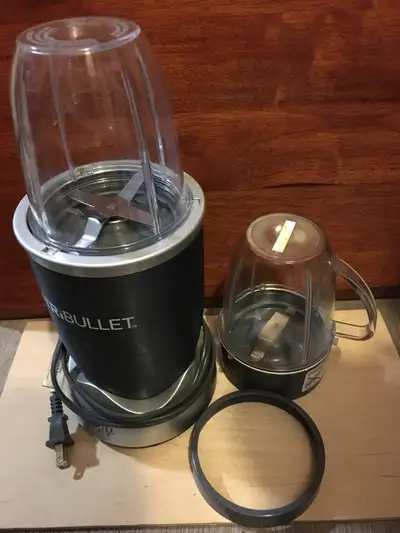 NutriBullet mixer blender. Working well. With 2 cups