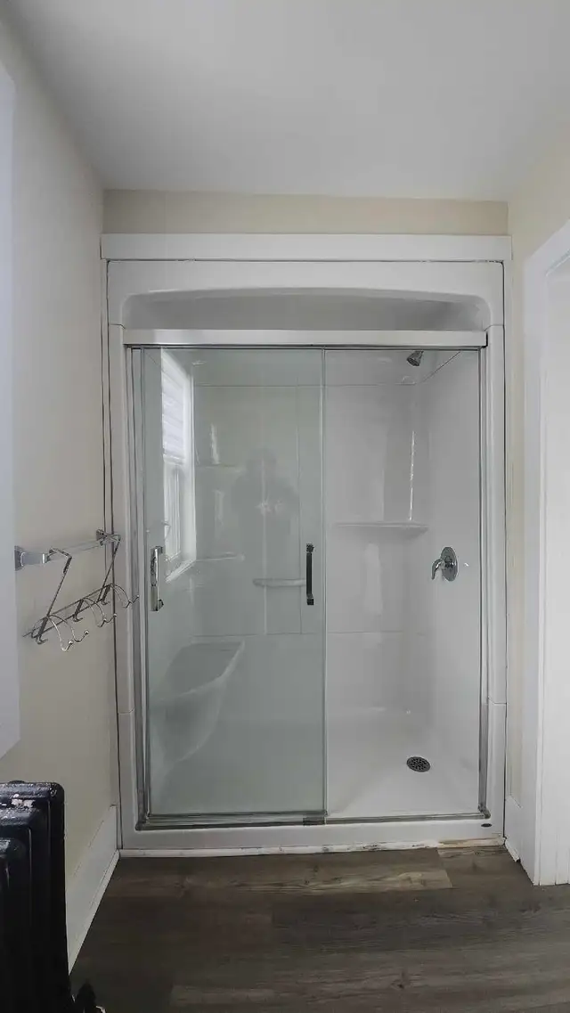 downtown 3 bed and 1 bed apartment in Long Term Rentals in Charlottetown - Image 6
