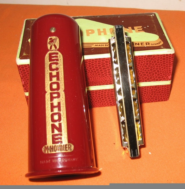 Harmonica Hohner Echophone In Key (F) Slightly Used Like New Arts