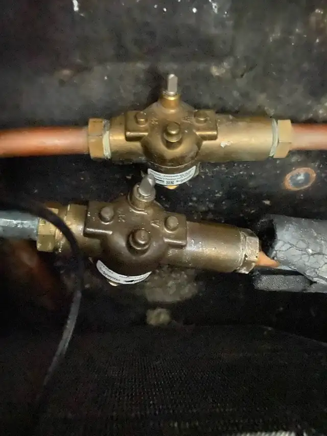 Condominium HVAC Technician 600046557579202568