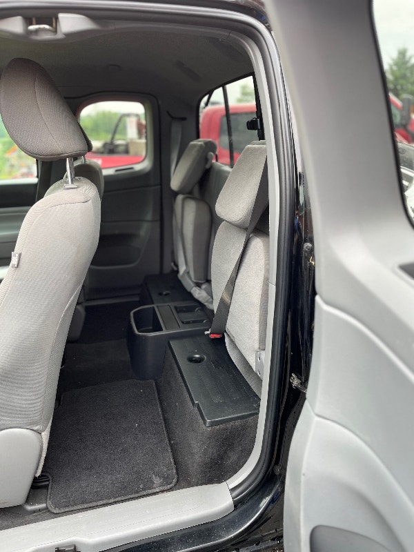 2013 Cars & Trucks Kingston Kijiji