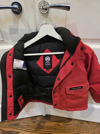 Kids Canada Goose Chilliwack - excellent condition , View more