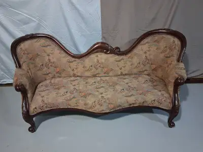 Antique Victorian Settee Sofa Very Good Condition Hand Carved Length - 81 Inches Height - 35 Inches...