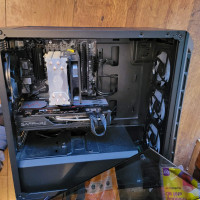 i7-9700 | RX 5700 | 16GB RAM 512GB SSD WIFI Gaming Desktop