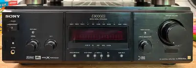 Top of the Line Sony TA-E9000ES pre-amp / processor. Perfect for your retro gaming or LaserDisc syst...