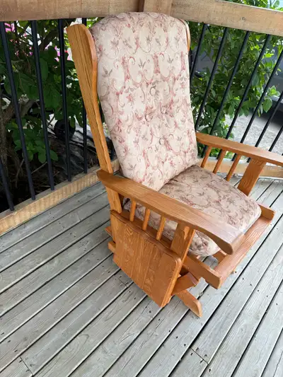 Rocking chair to give away, View more