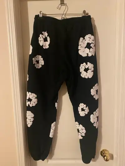 Denim Tears Sweatpants Men’s Small, View more