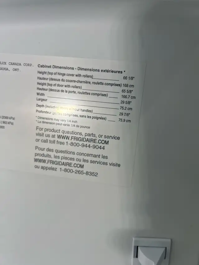 Frigidaire 18.2 cuft top freezer bottom fridge can deliver  in Refrigerators in Oakville / Halton Region - Image 5