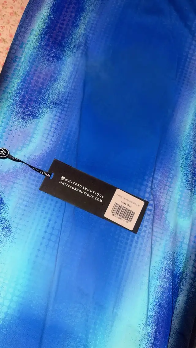 white fox blue maxi dress in Women's - Dresses & Skirts in Delta/Surrey/Langley - Image 5