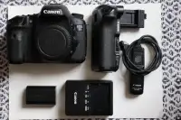 Canon 7d body w/ battery grip & accessories