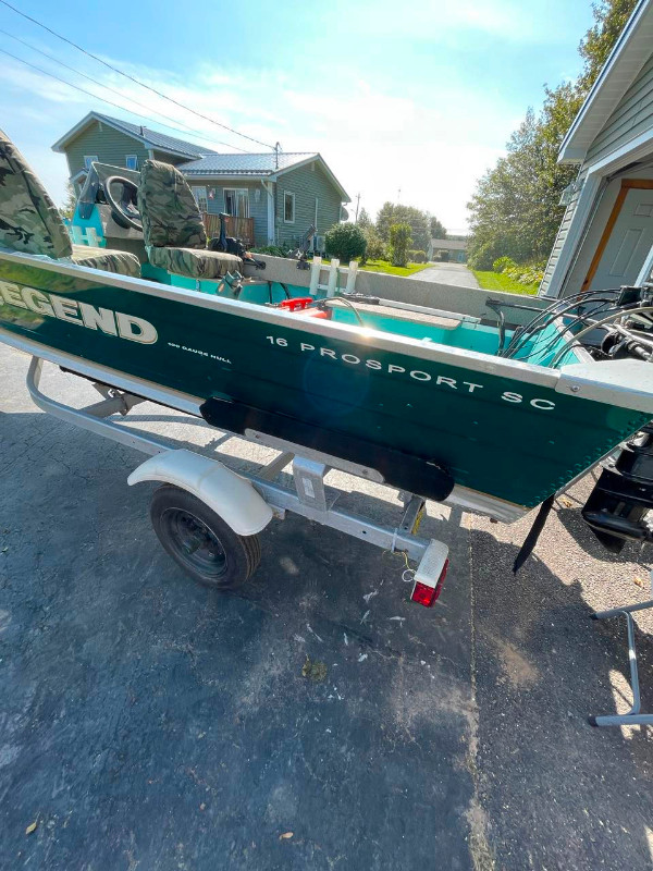 2009 Legend Boat w/25 HP outboard motor in Powerboats & Motorboats in Cape Breton