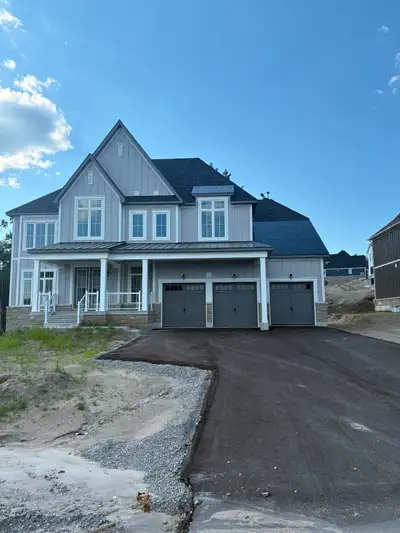 Rent: $4,500/month Available immediately Please call 647-618-8609 Stunning newly built 5-bedroom, 5-...