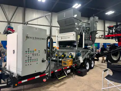 Bench air and screen with premier indents 400 bushels a hour capacity Clean grain and screenings wit...